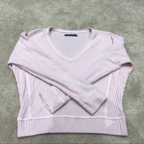 *2 for $10* Abercrombie & Fitch sweater - Picture 1 of 2